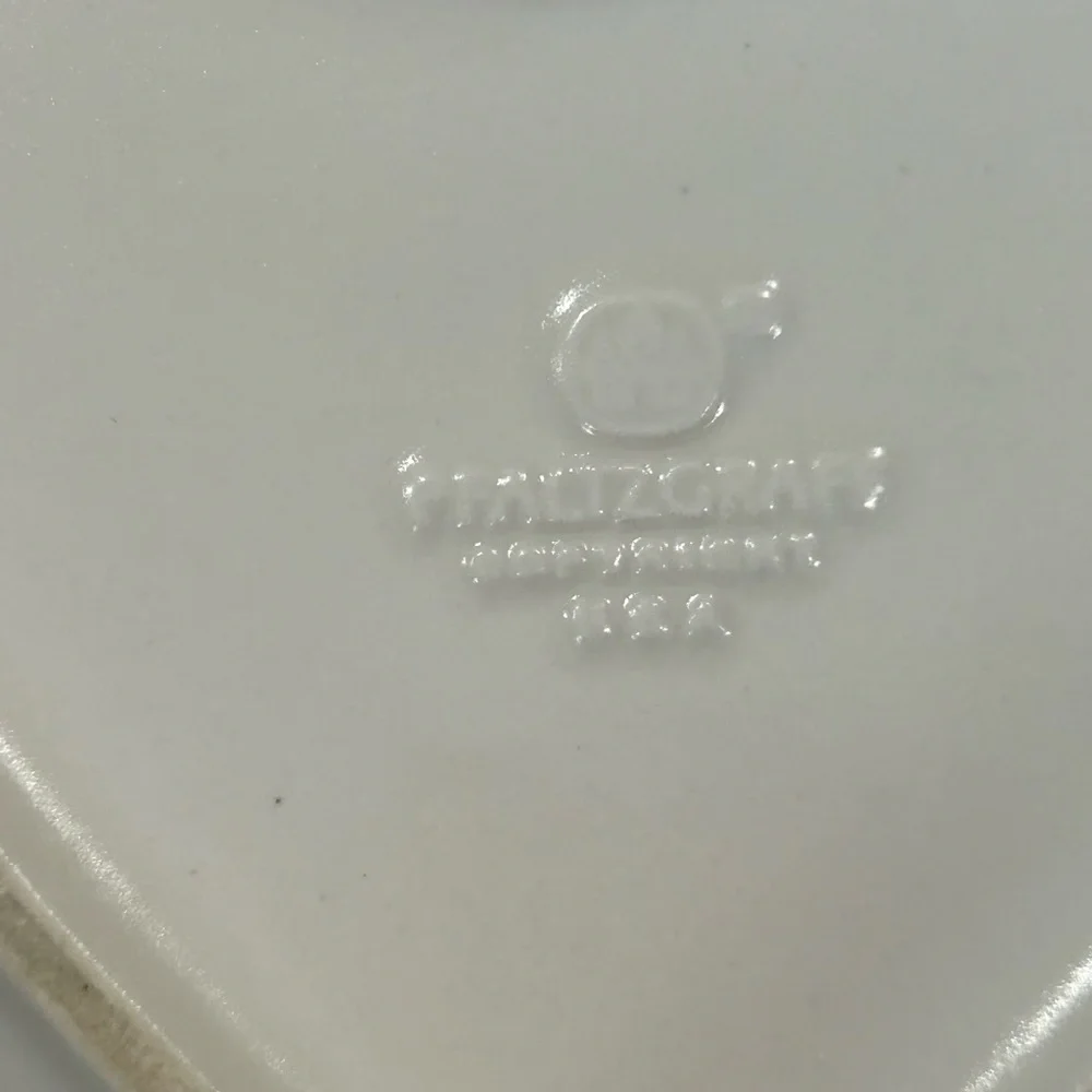 Pflatzgraff Vintage White Heart shaped bowl 8” PFA46